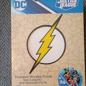 DC Comics The Flash Premium Wooden Puzzle - Crafthub Justice League Large A3